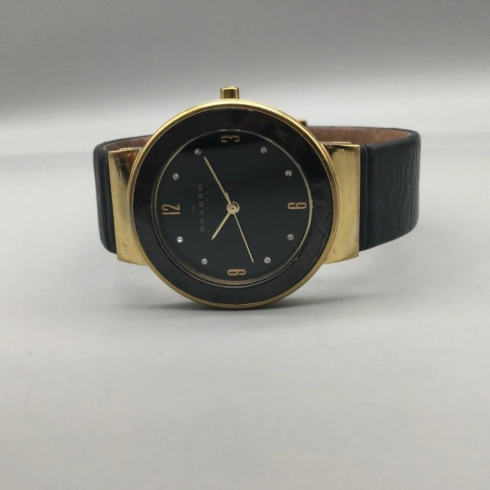 Skagen SKW2222 Womens Watch 34mm Black Dial Gold Tone Leather New Battery